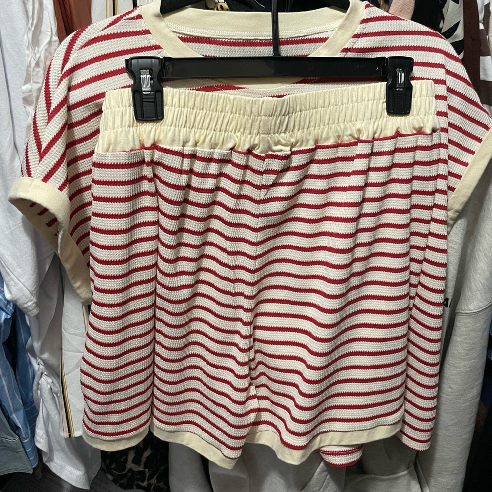 Striped Lounge Set - Picture 2 of 3